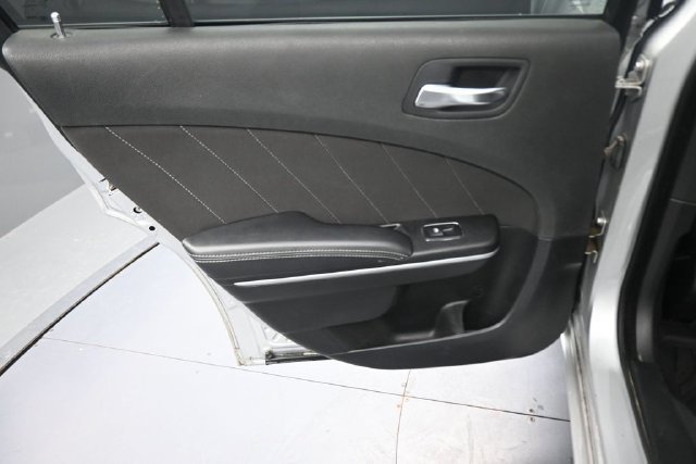 Used 2022 Dodge Charger SXT RWD image 25