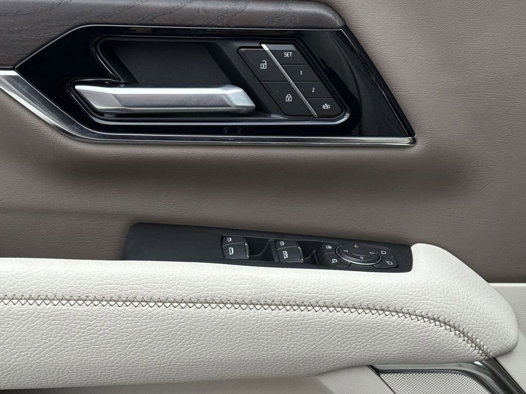 New 2026 GMC Yukon XL Denali w/ Sun & Power Step Package image 15