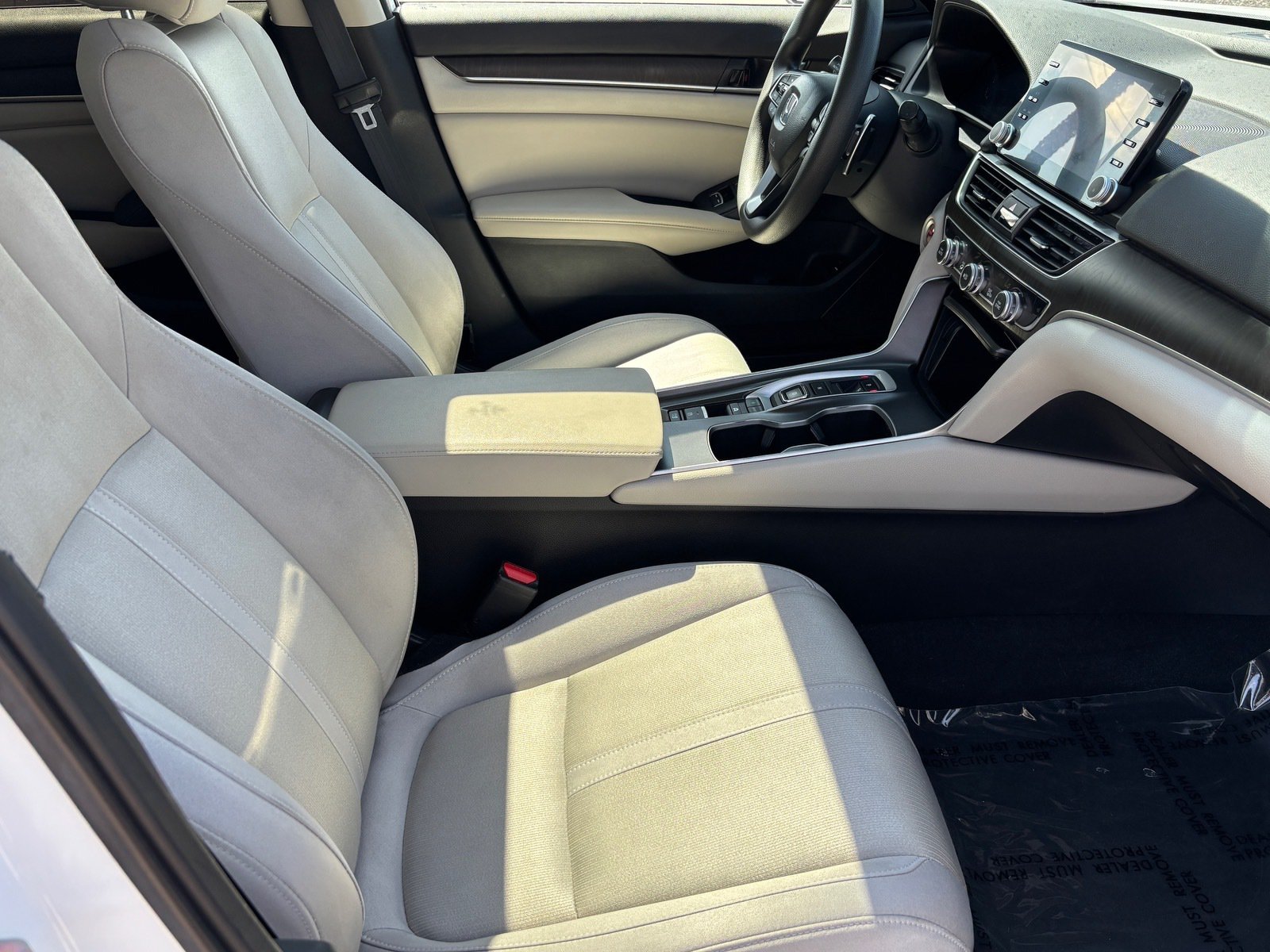 Used 2020 Honda Accord EX image 32