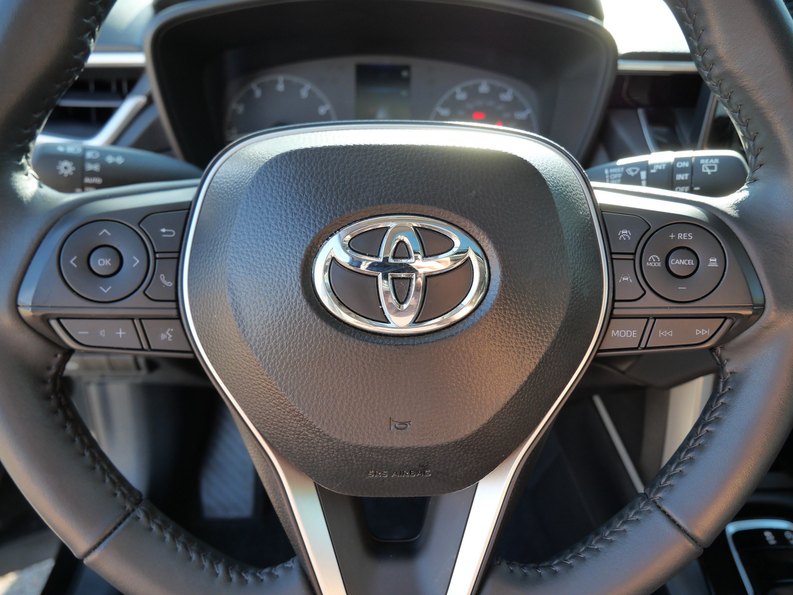 Certified 2025 Toyota Corolla Cross LE w/ Moonroof Package AWD/4WD image 27