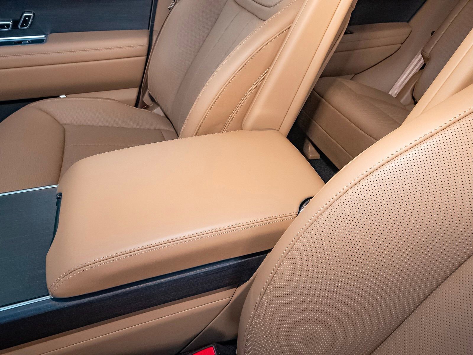 New 2025 Land Rover Range Rover SE image 31