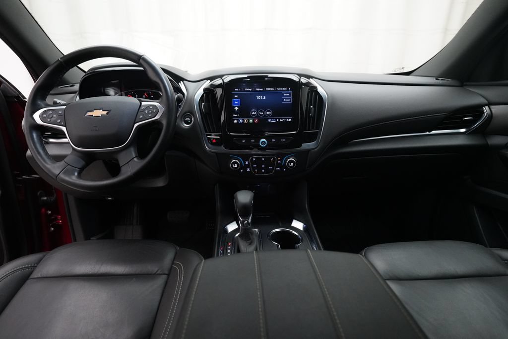 Used 2023 Chevrolet Traverse LT AWD/4WD image 5