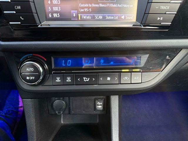 Used 2015 Toyota Corolla S image 21