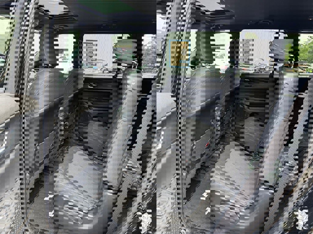 New 2025 Jeep Grand Cherokee L Laredo w/ Luxury Tech Group I image 17