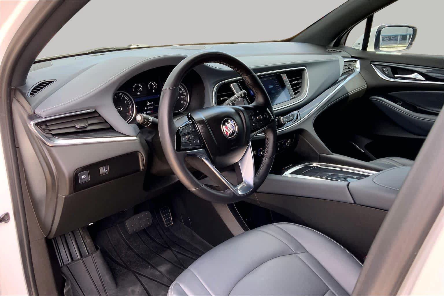 Certified 2022 Buick Enclave Essence w/ Sport Touring Edition FWD image 17