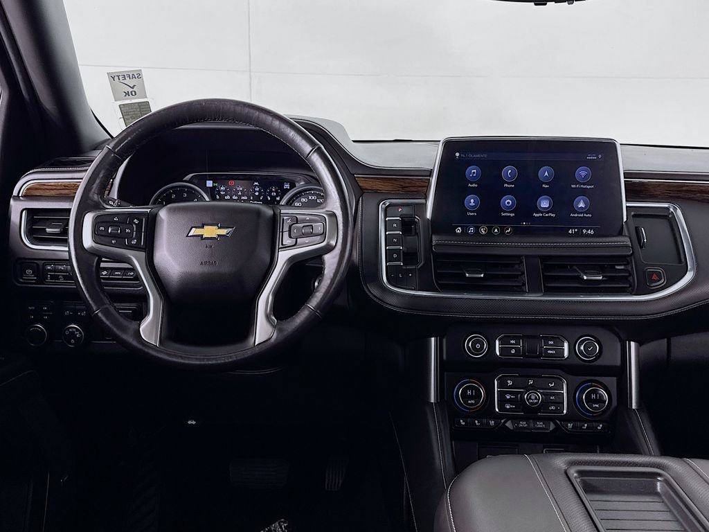 Used 2021 Chevrolet Suburban Premier w/ Premium Package AWD/4WD image 14