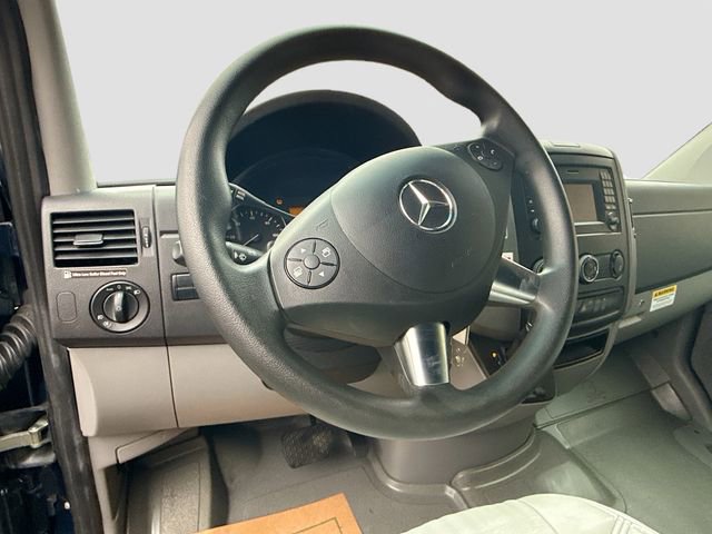 Used 2015 Mercedes-Benz Sprinter 2500 image 12