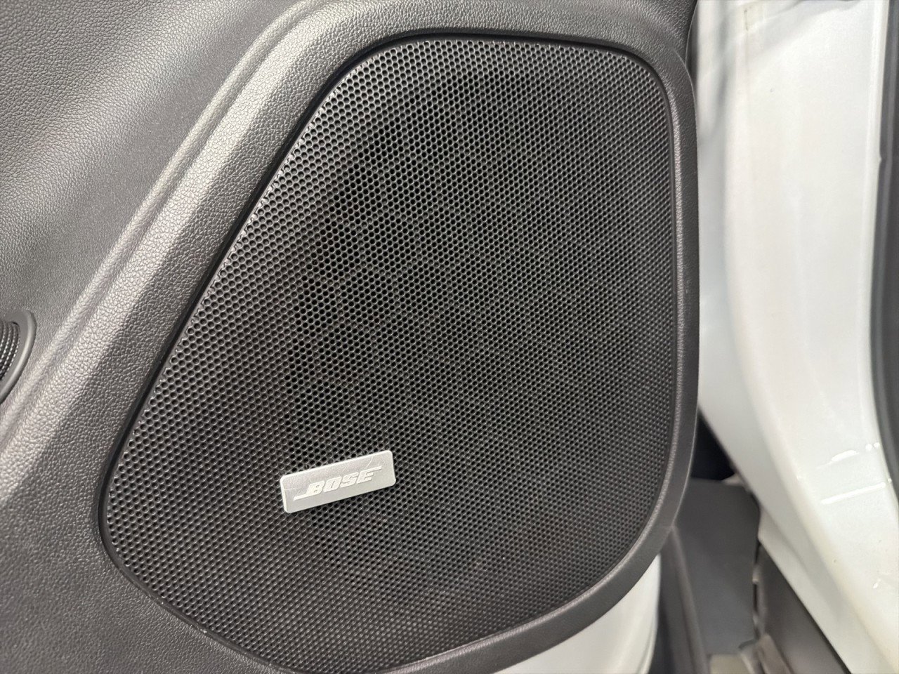 Used 2020 Chevrolet Blazer LT w/ Sound & Technology Package image 30