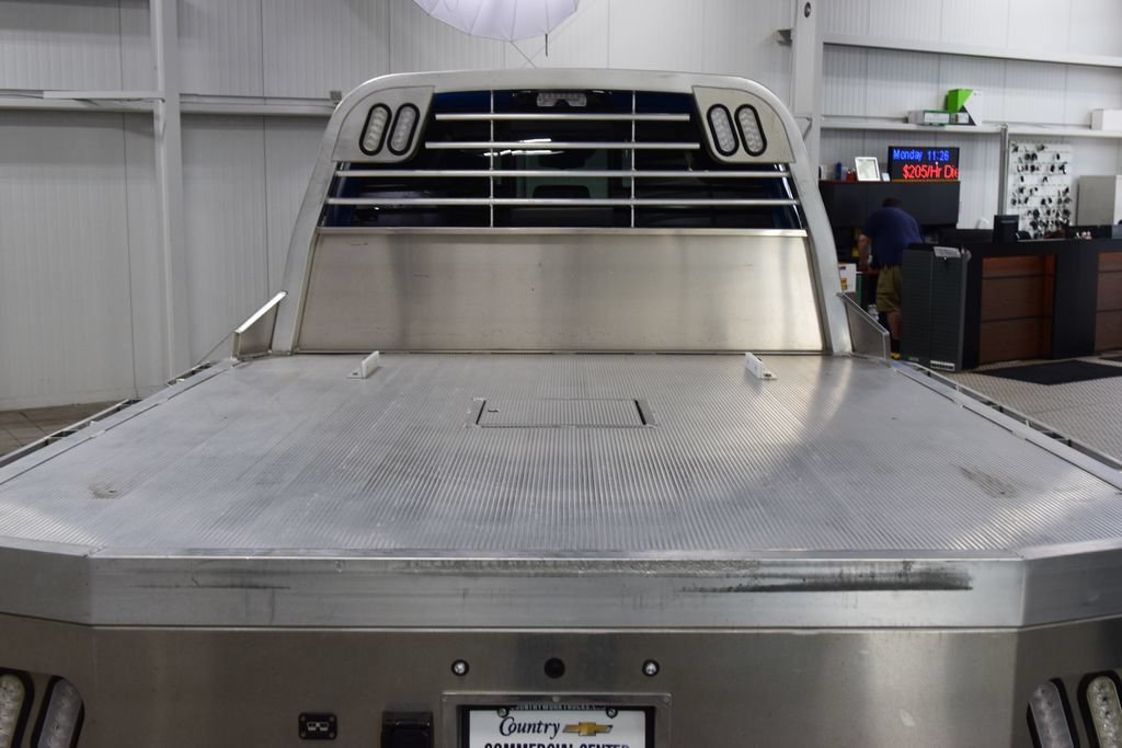 Used 2024 RAM 5500 4x4 Crew Cab image 15