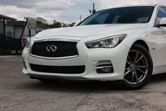 Used 2017 INFINITI Q50 Signature Edition w/ All Weather Package (L93) RWD image 28