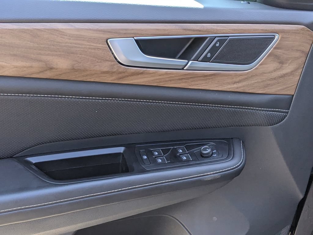 Certified 2024 Volkswagen Atlas SE FWD image 10