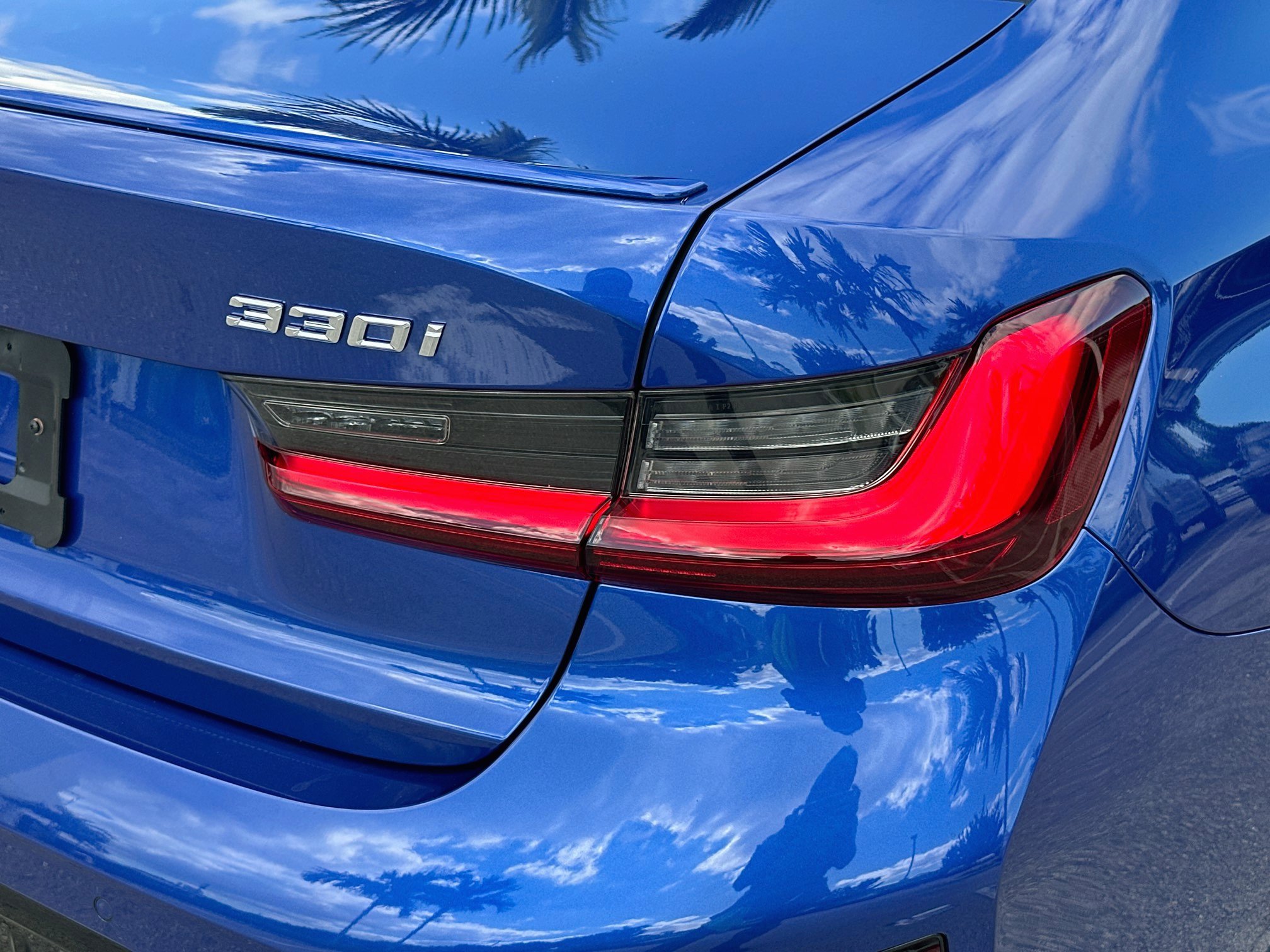 Used 2024 BMW 330i Sedan w/ M Sport Package RWD image 32