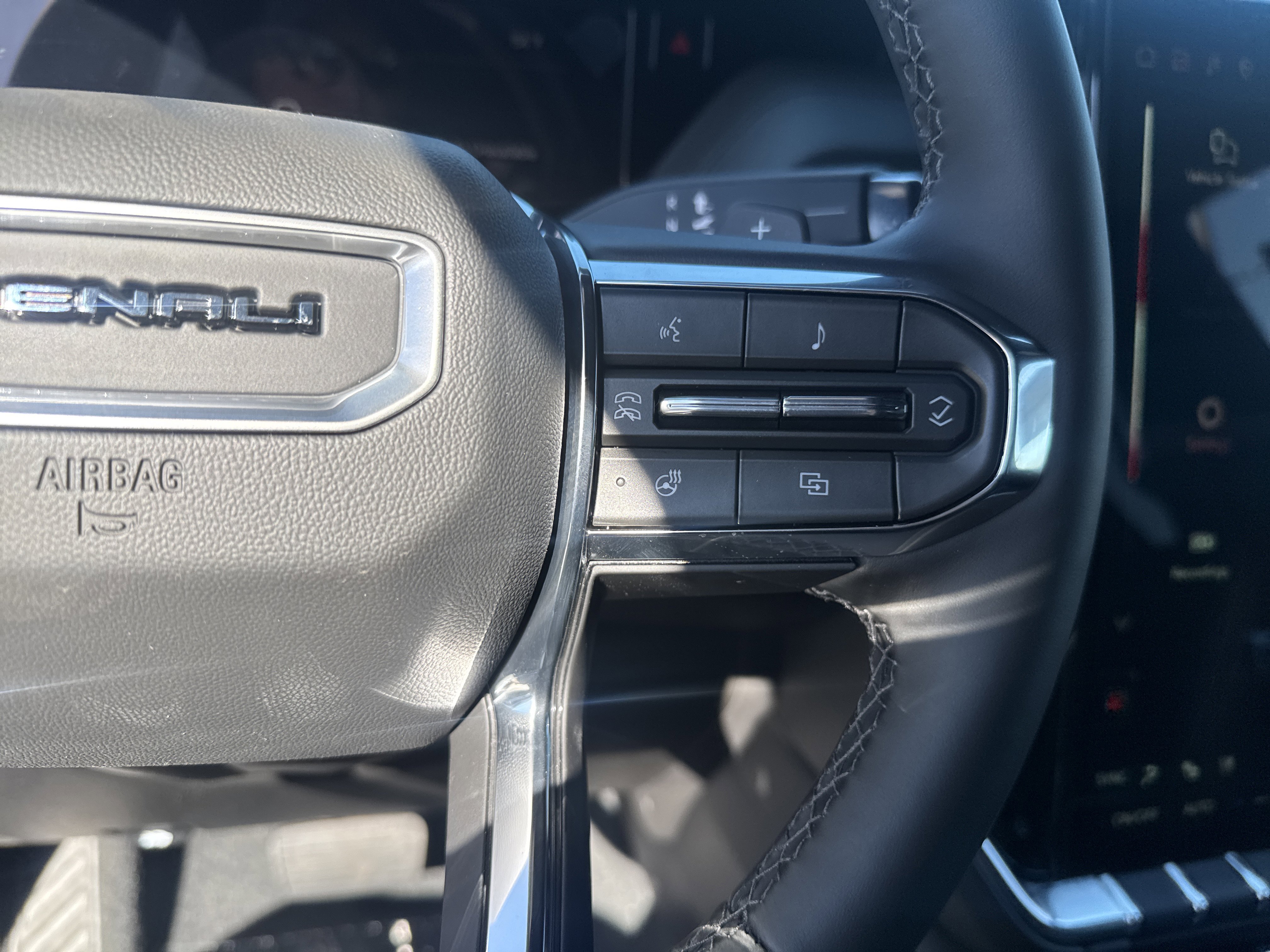 New 2026 GMC Yukon Denali w/ Sun & Power Step Package AWD/4WD image 20