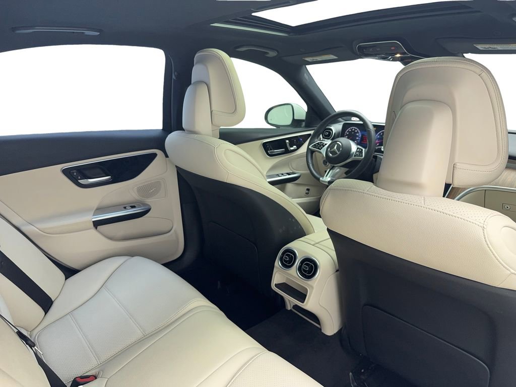Used 2024 Mercedes-Benz C 300 Sedan image 45