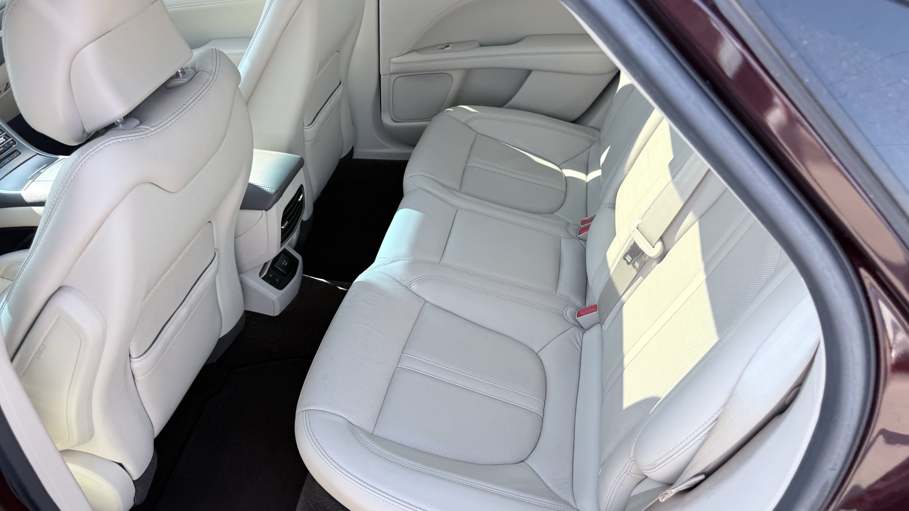 Used 2017 Lincoln MKZ Reserve FWD image 24