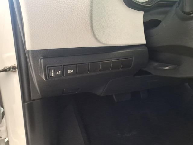 Used 2024 Toyota Corolla SE FWD image 4
