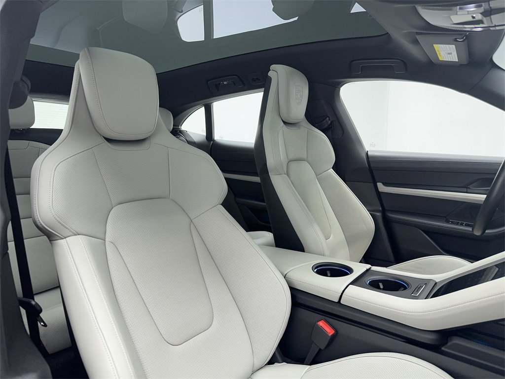 Used 2023 Porsche Taycan 4S image 46