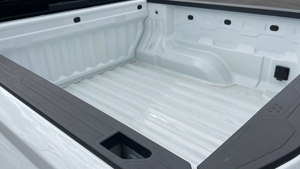 Used 2025 GMC Canyon Elevation w/ Convenience Package image 24