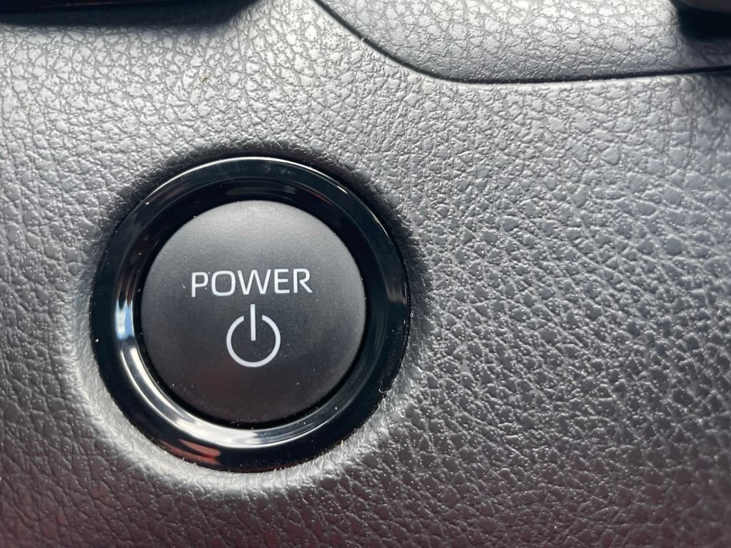 Used 2025 Toyota Camry SE w/ Convenience Package FWD image 27