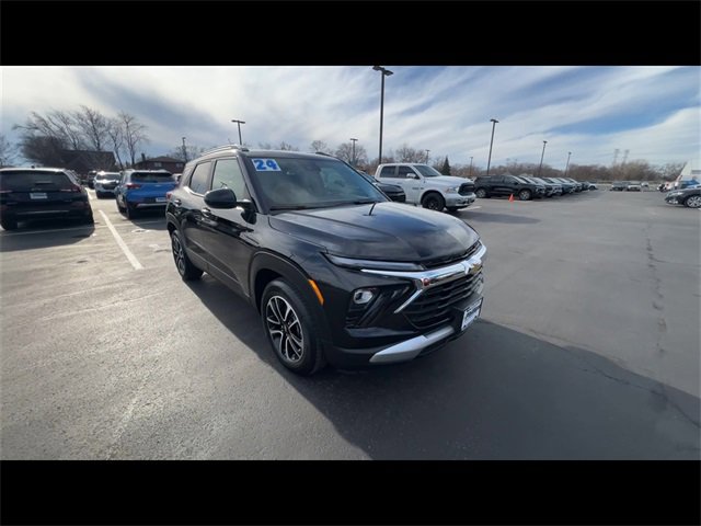 Certified 2024 Chevrolet TrailBlazer LT image 2