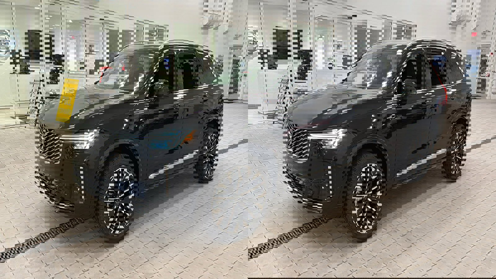 New 2026 Volvo XC90 B6 Plus w/ Protection Package Premier image 9