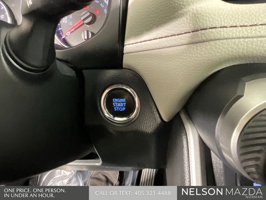 Used 2020 Toyota RAV4 XLE image 34