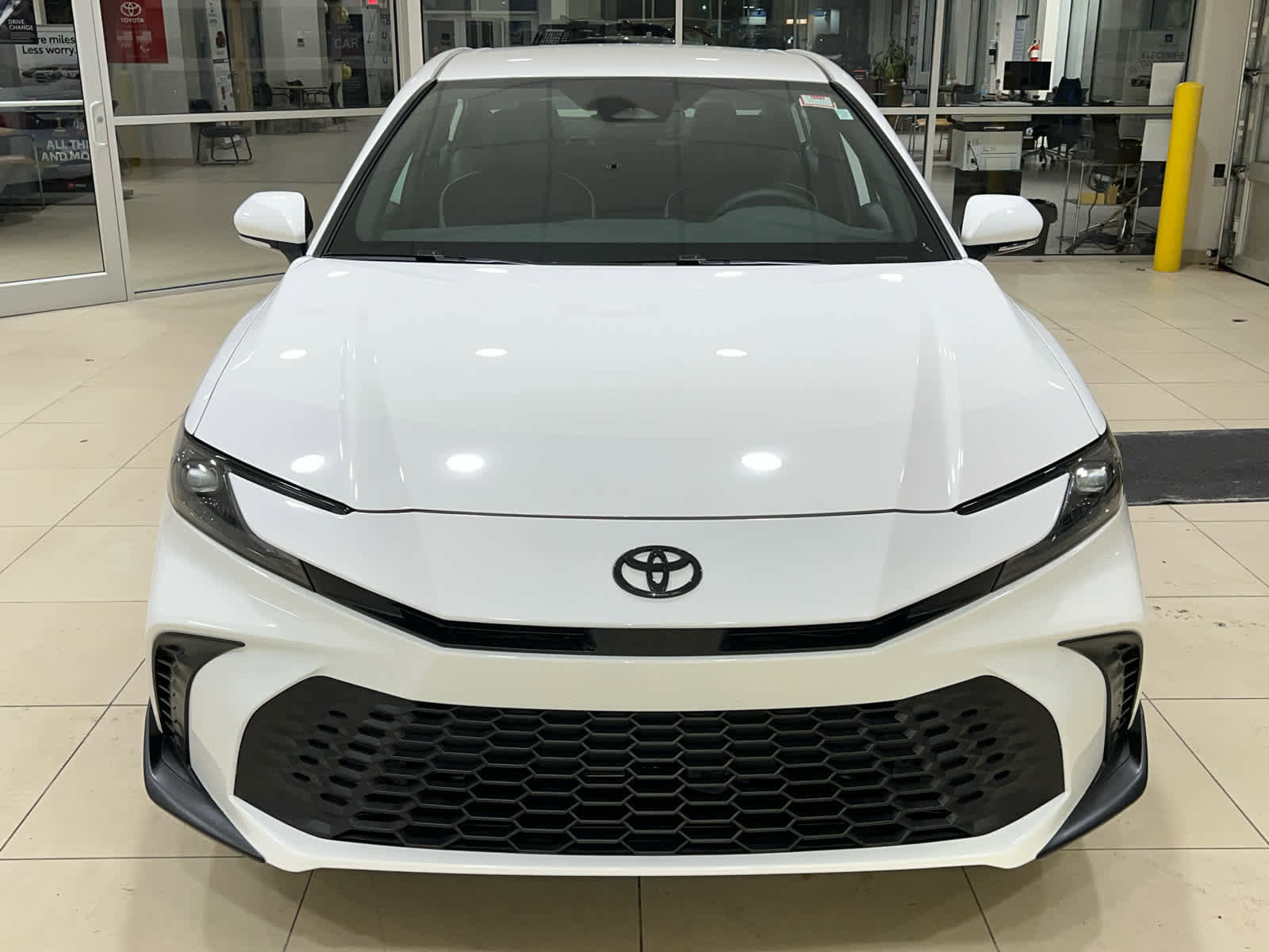 New 2026 Toyota Camry SE w/ Convenience Package image 3