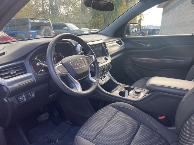 Used 2023 GMC Acadia SLE w/ Driver Convenience Package image 26