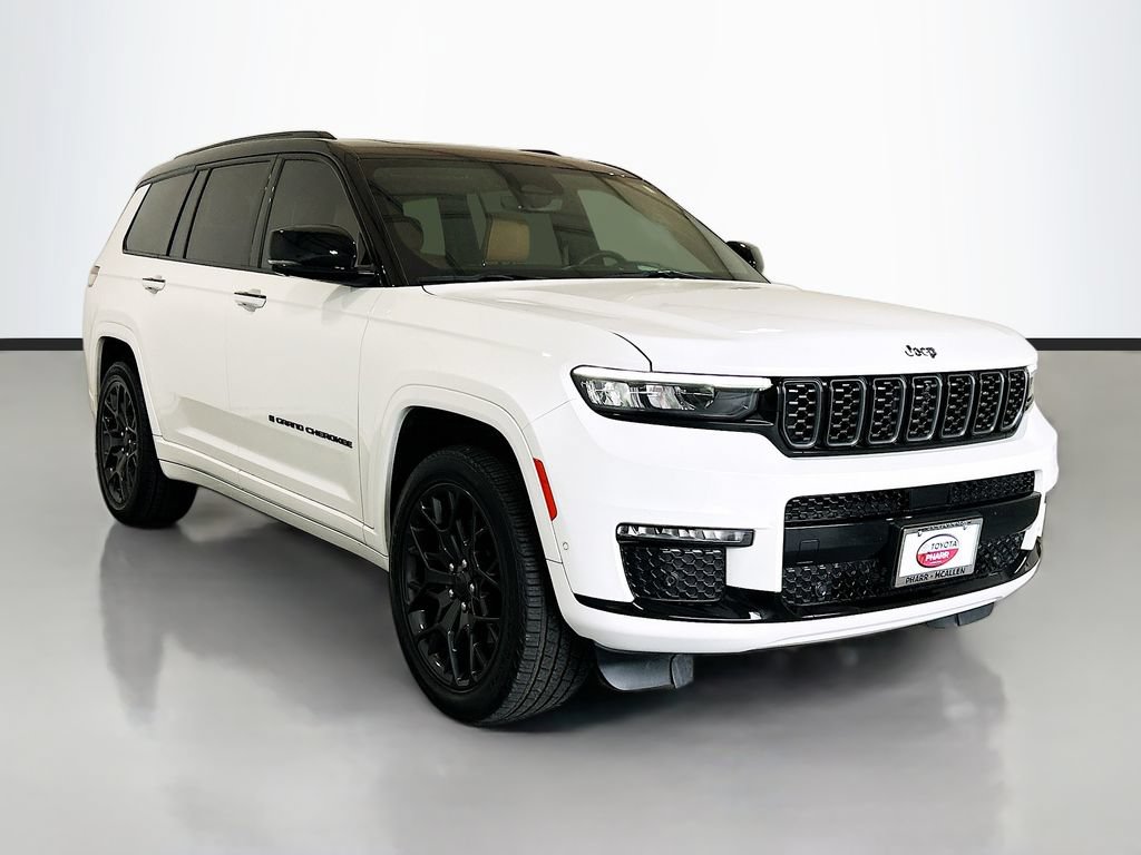 Used 2025 Jeep Grand Cherokee L Summit w/ Obsidian Package AWD/4WD image 3