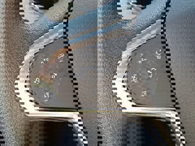 Used 2022 Chevrolet Traverse LS image 30