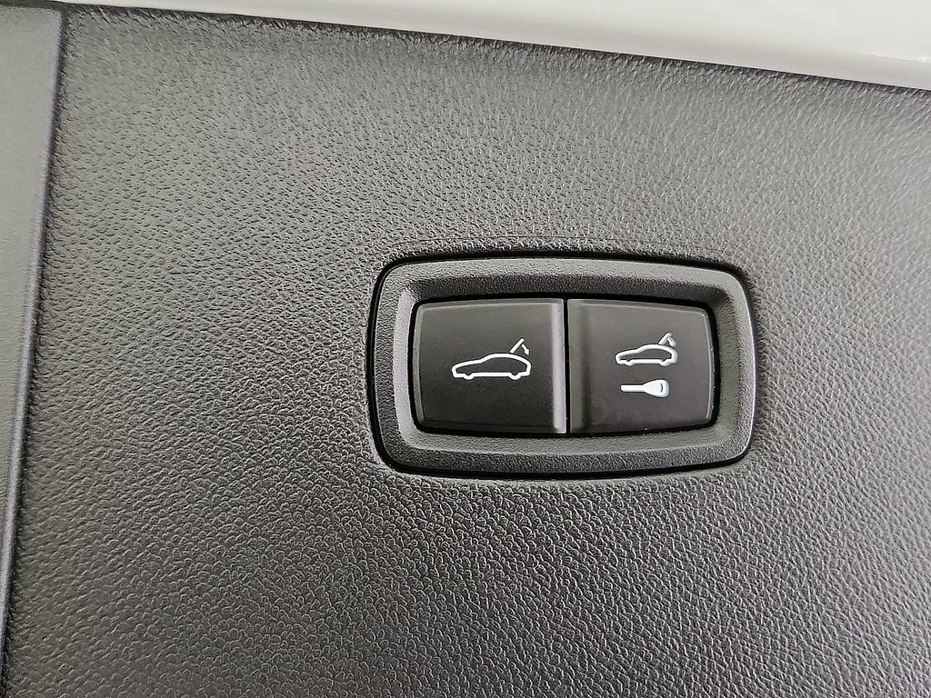 Certified 2026 Porsche Cayenne Coupe AWD/4WD image 31