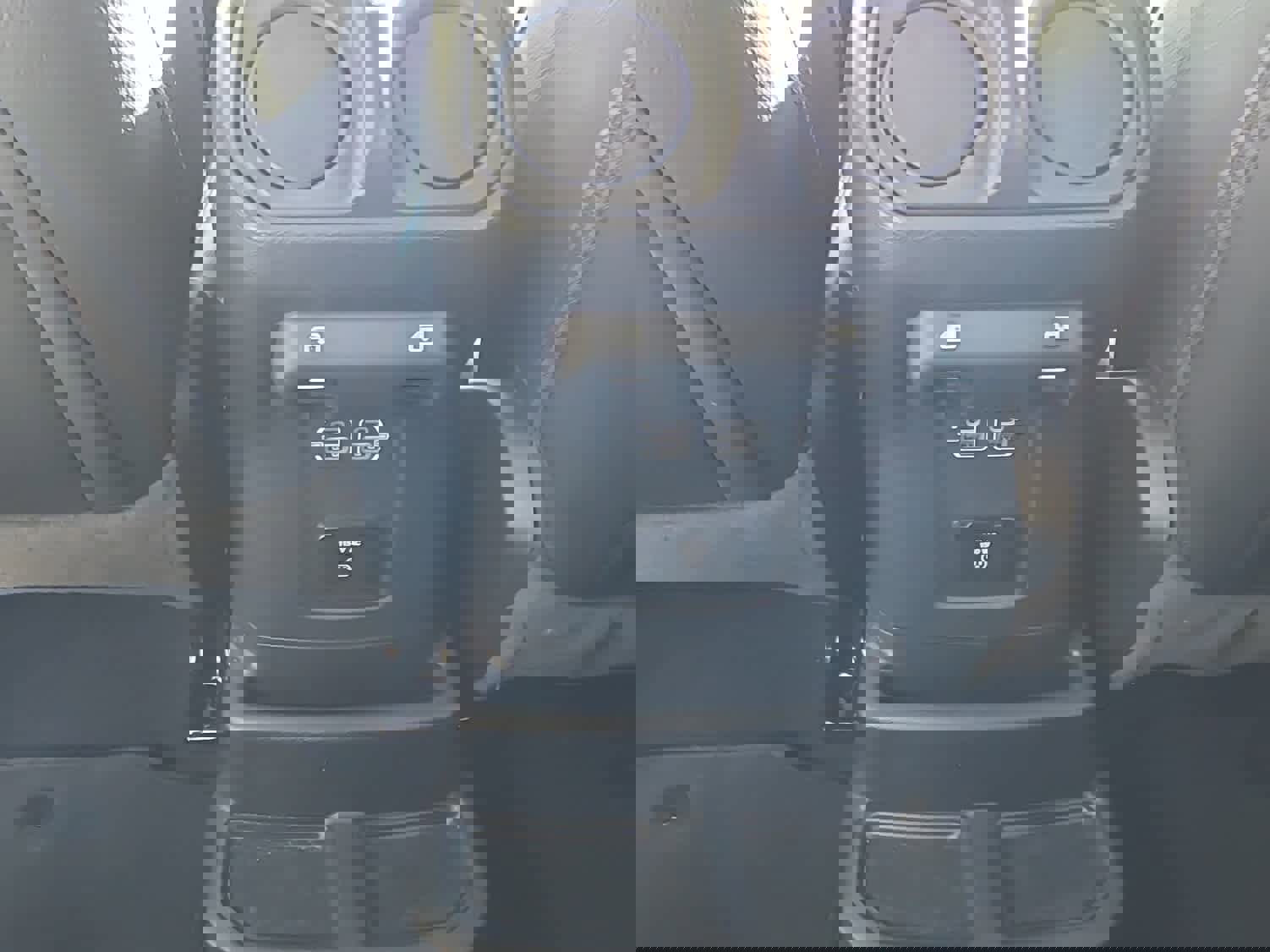 Used 2023 Jeep Wrangler Sahara w/ Cold Weather Group image 18