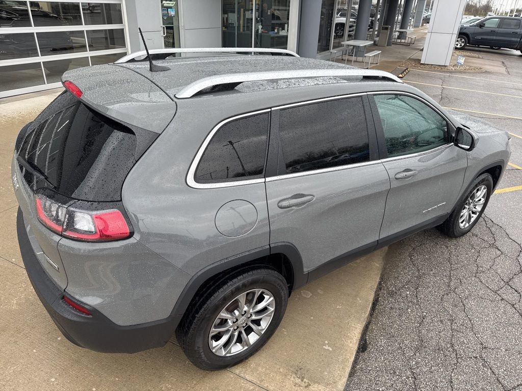 Used 2021 Jeep Cherokee Latitude Plus AWD/4WD image 13