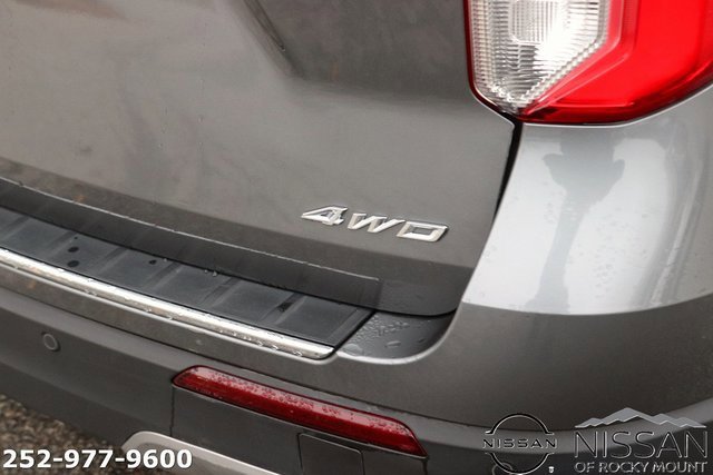 Used 2023 Ford Explorer Limited image 7