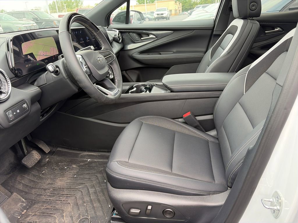 New 2025 Chevrolet Blazer EV LT w/ Super Cruise Package AWD/4WD image 13