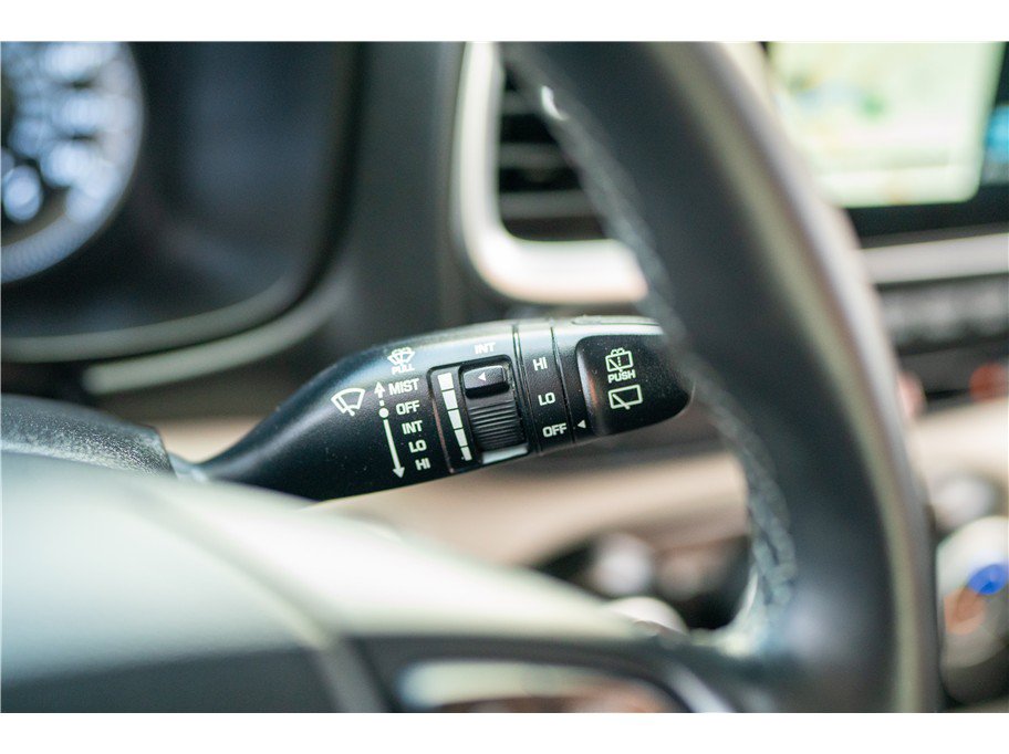Used 2020 Hyundai Venue SEL w/ Convenience + Premium Package FWD image 14