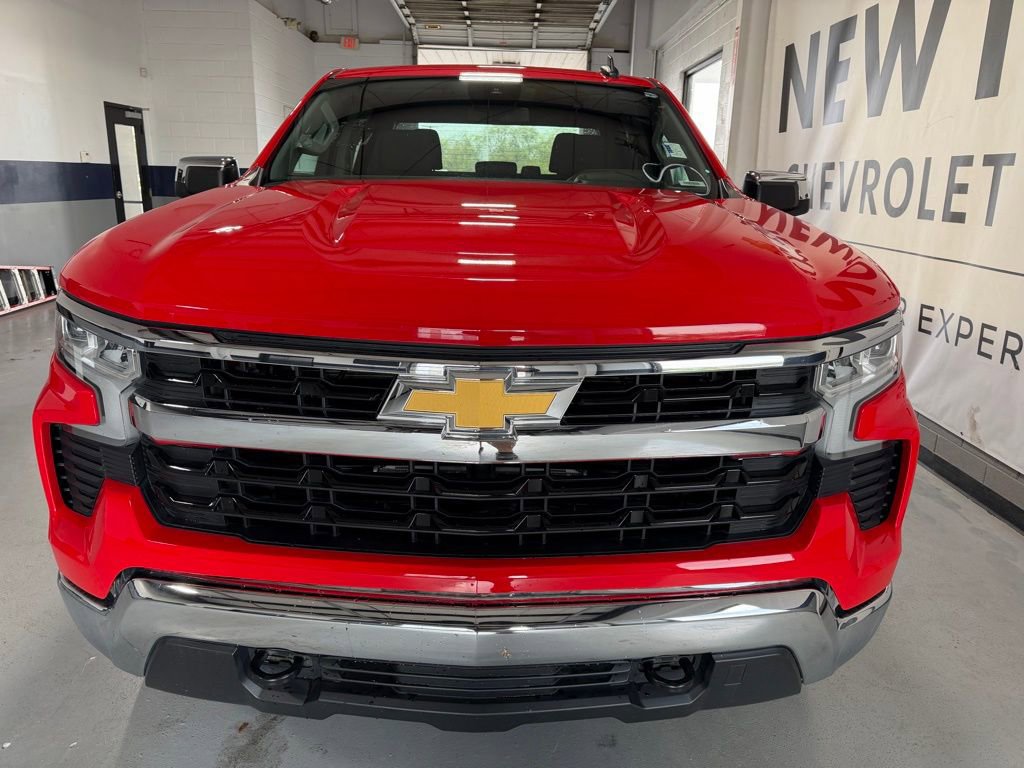 Used 2024 Chevrolet Silverado 1500 LT image 23