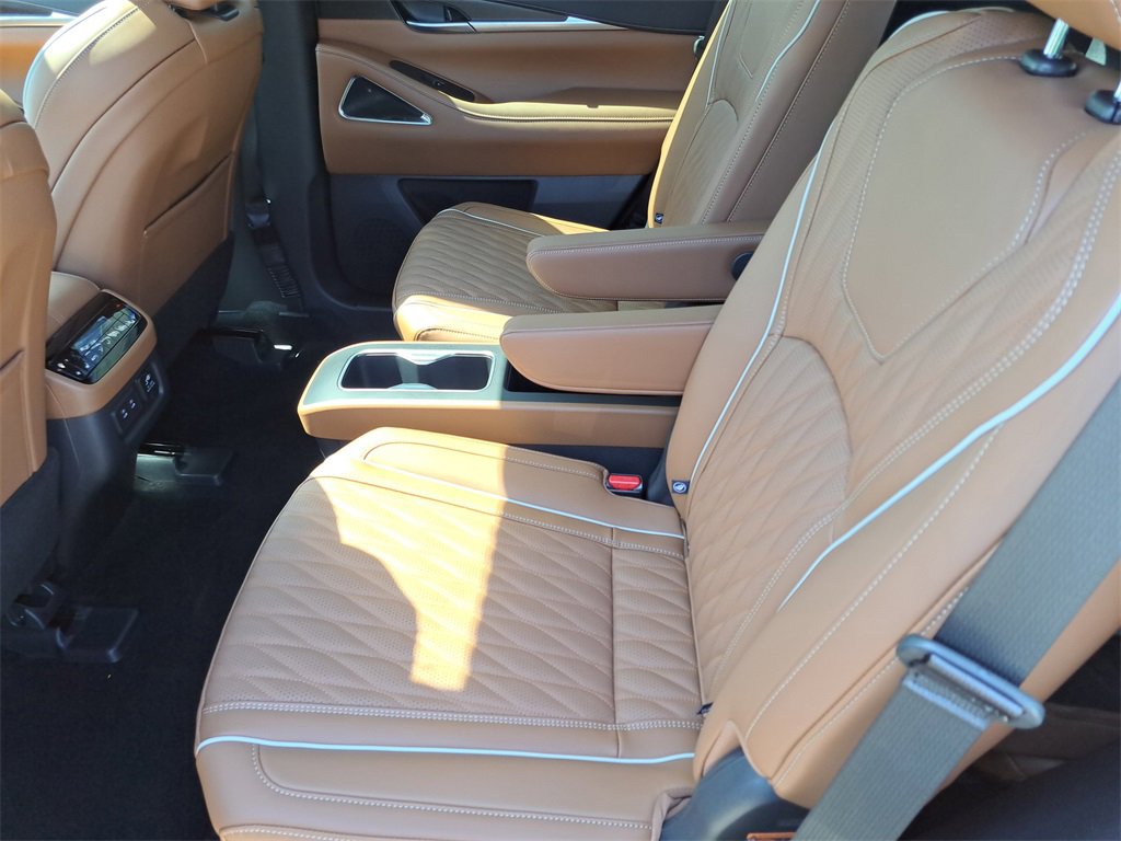 New 2026 INFINITI QX60 Autograph w/ Dark Cargo Package image 17