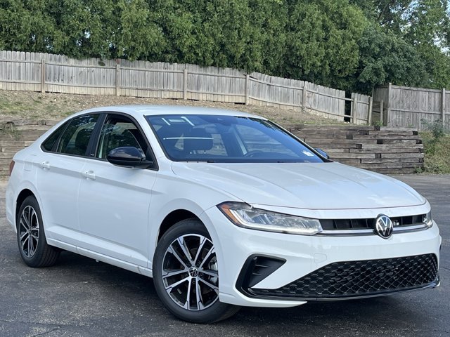 New 2026 Volkswagen Jetta Sport FWD image 2