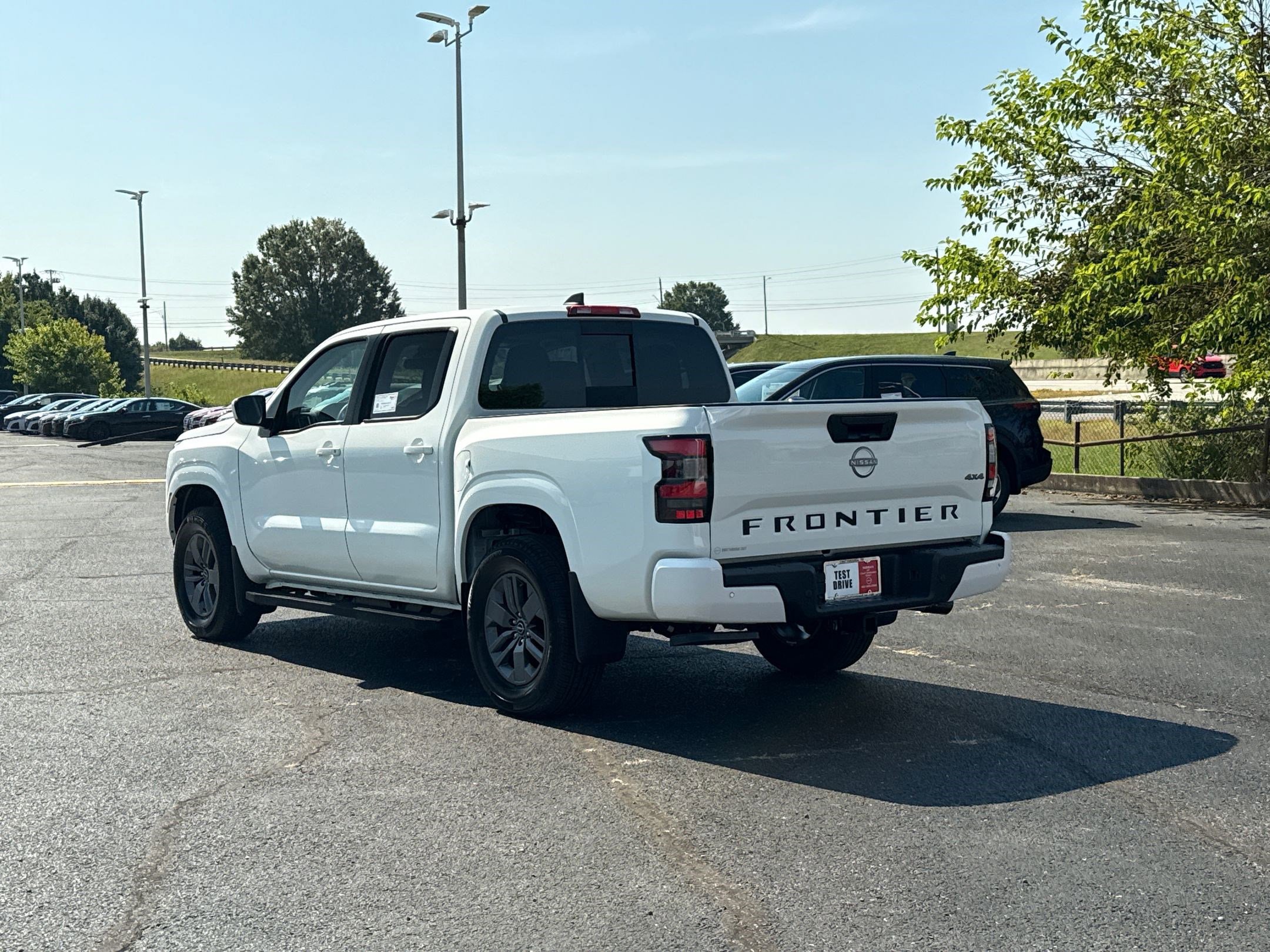New 2026 Nissan Frontier SV w/ Tow Package image 3