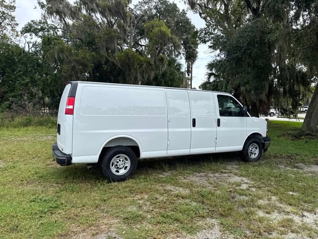 New 2025 Chevrolet Express 2500 Work Van 3D Extended Cargo Van w/ Driver Convenience Package RWD image 17