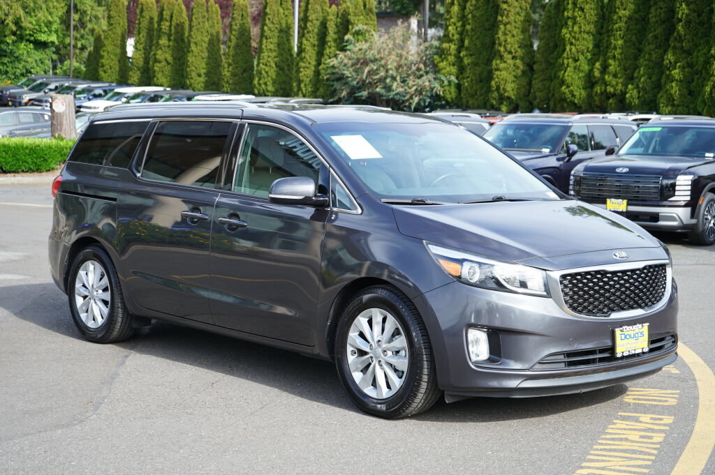 Used 2015 Kia Sedona EX FWD image 4