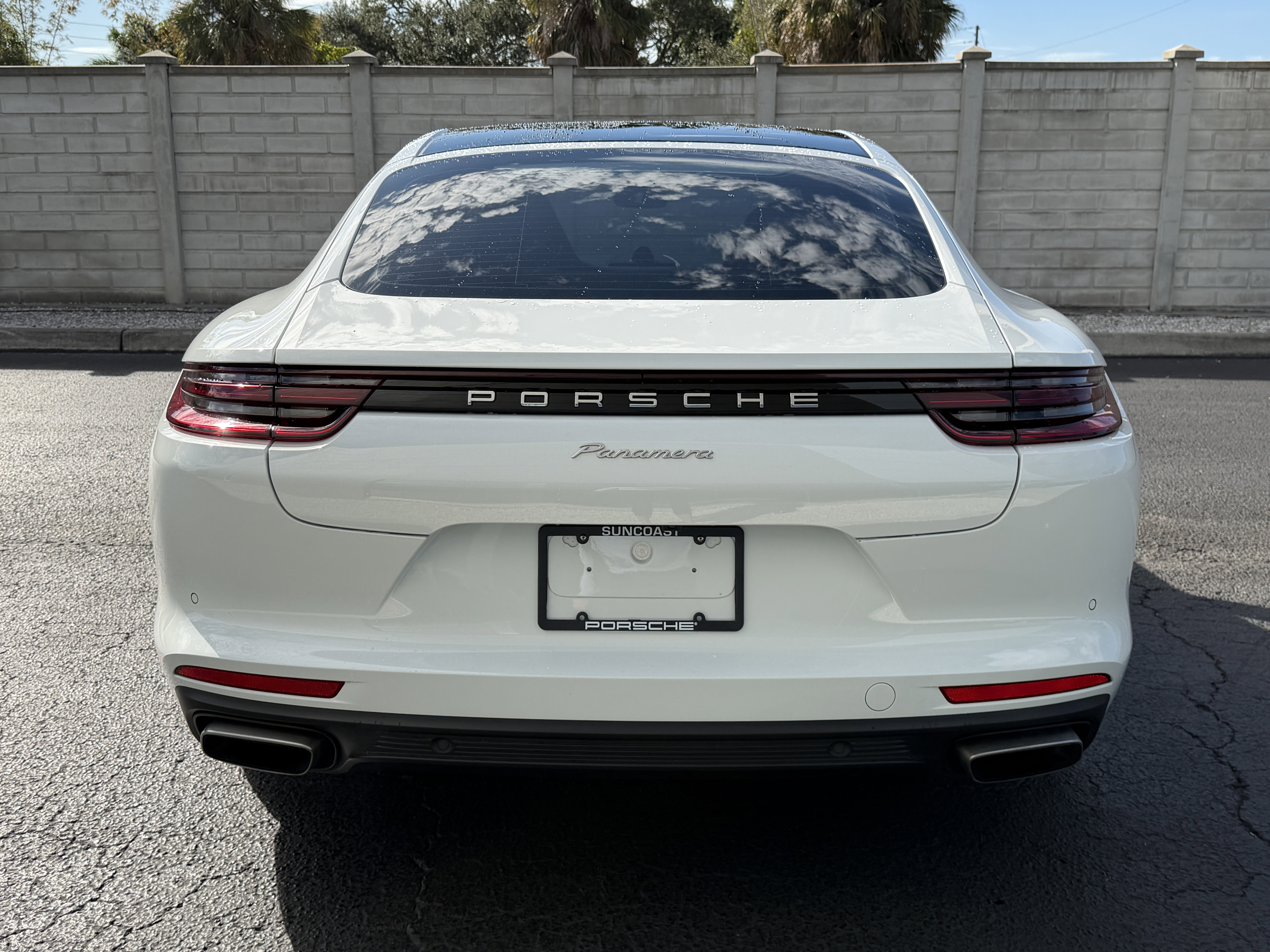 Certified 2020 Porsche Panamera image 11