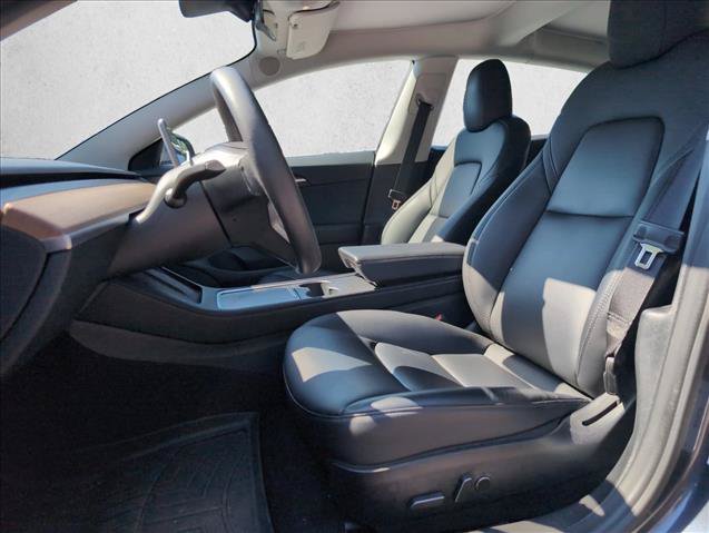 Used 2021 Tesla Model 3 Standard Range Plus RWD image 13