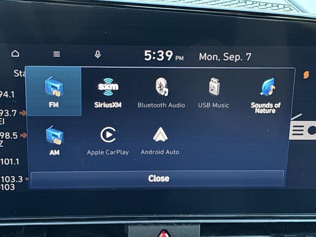 Used 2024 Hyundai Elantra SEL FWD image 32