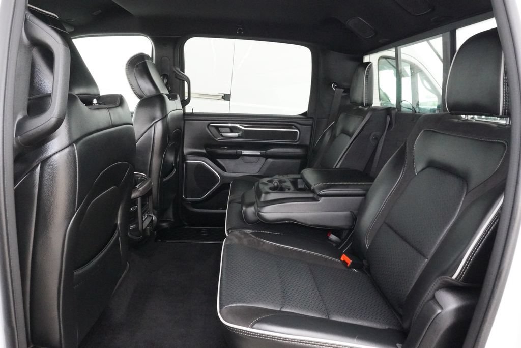 Used 2025 RAM 1500 Laramie w/ Sport Appearance Package AWD/4WD image 32