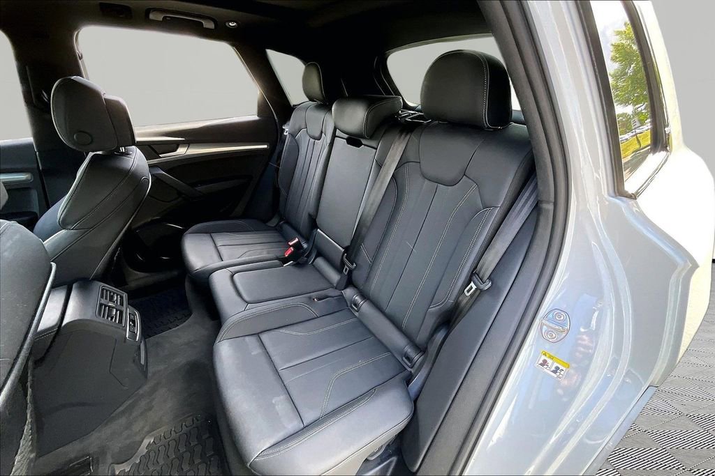 Used 2024 Audi Q5 2.0T Premium AWD/4WD image 16