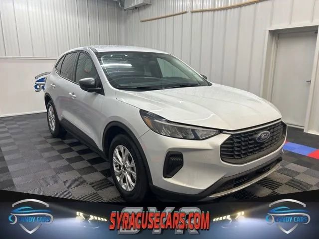 Used 2025 Ford Escape Active video 1