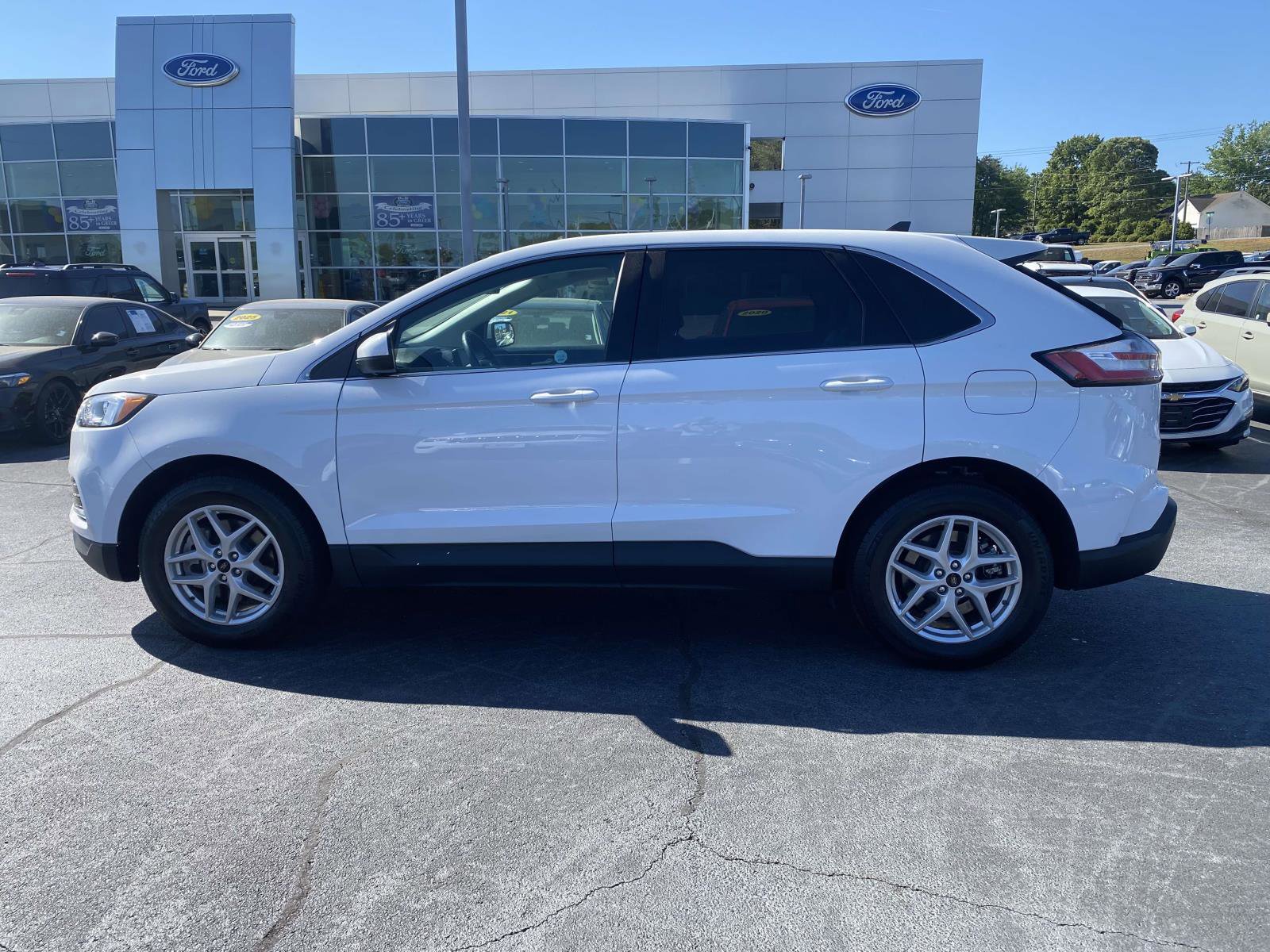 Used 2024 Ford Edge SEL AWD/4WD image 4