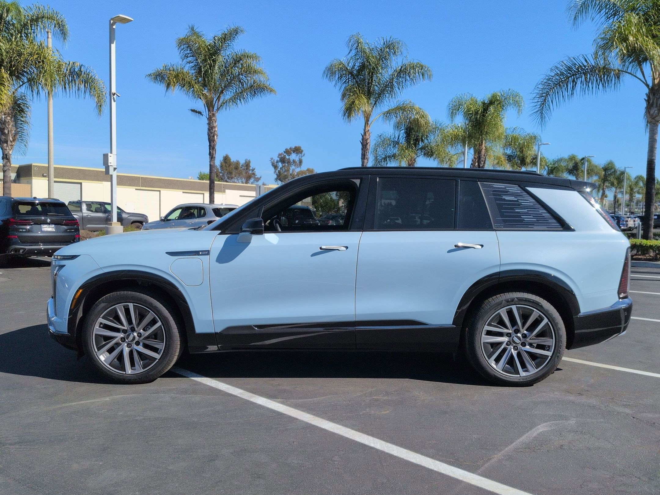 Used 2026 Cadillac Vistiq Sport image 6